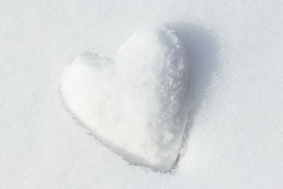 Herz aus Schnee
