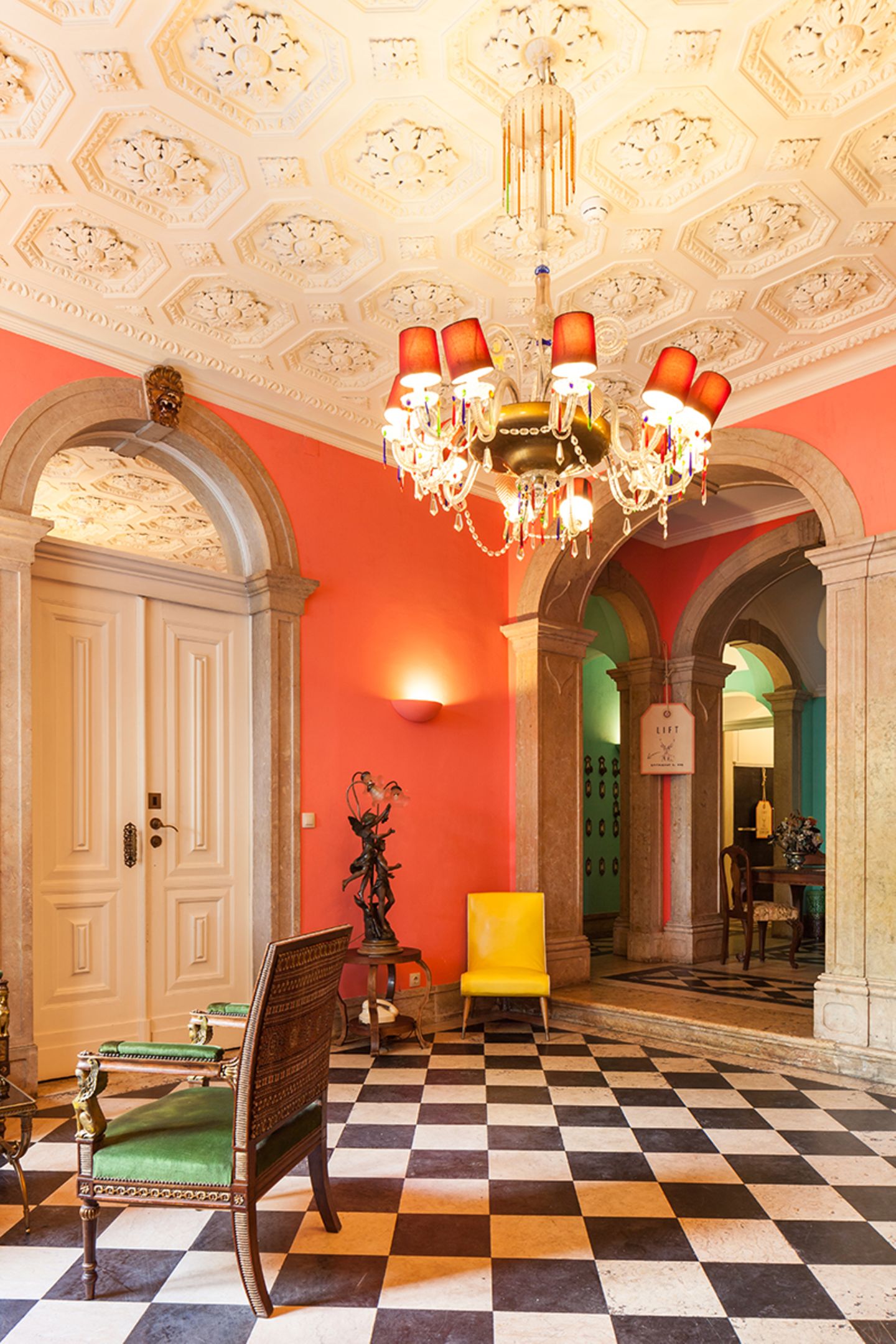 Independent Suite