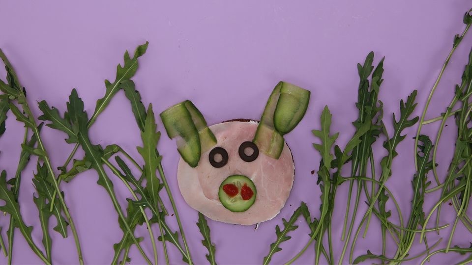 Schweinchen-Gesicht aus Brot