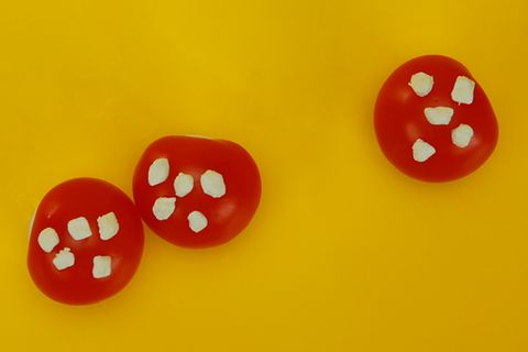 Fliegenpilze aus Tomaten