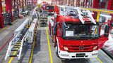 Produktionsstrasse der Feuerwehrautos bei Rosenbauer