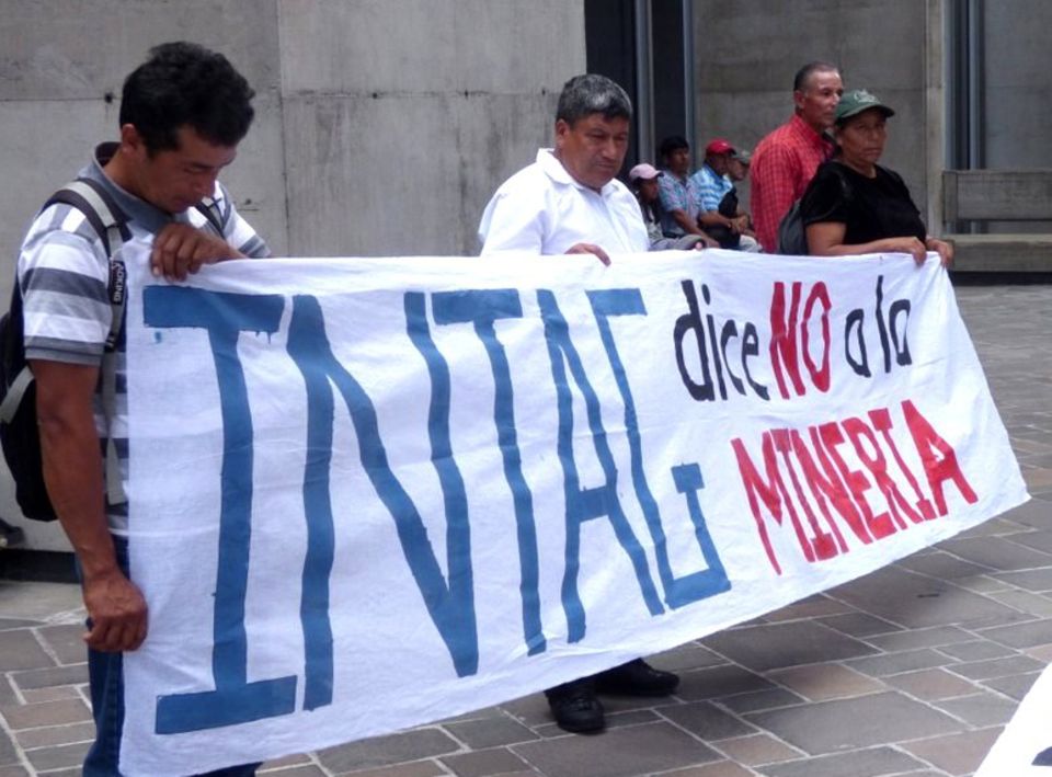 Demonstration in Quito gegen die Bergbauvorhaben im Intag (Februar 2017)