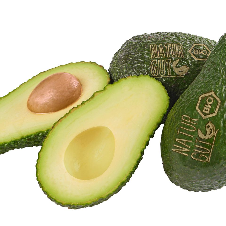 Avocado mit Laseretikett