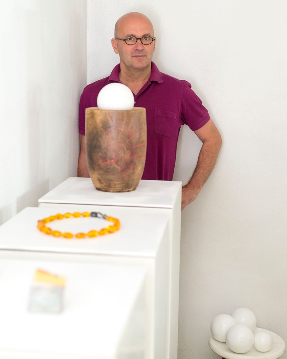 Lokal verwurzelt, international vernetzt: der Schmuckdesigner Konrad Laimer
