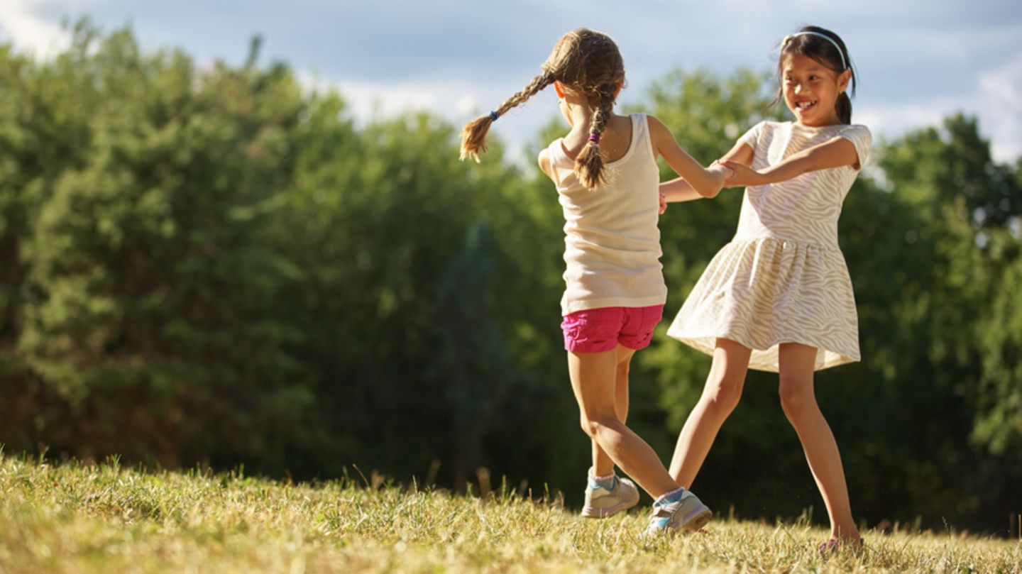 Wörter Die Mit Tanzen Zu Tun Haben Warum tanzen wir? Rhythmus, Bewegung und Musik haben wir im Blut