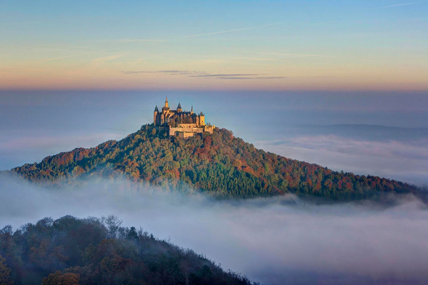 usblick vom Zeller Horn auf Burg Hohenzollern