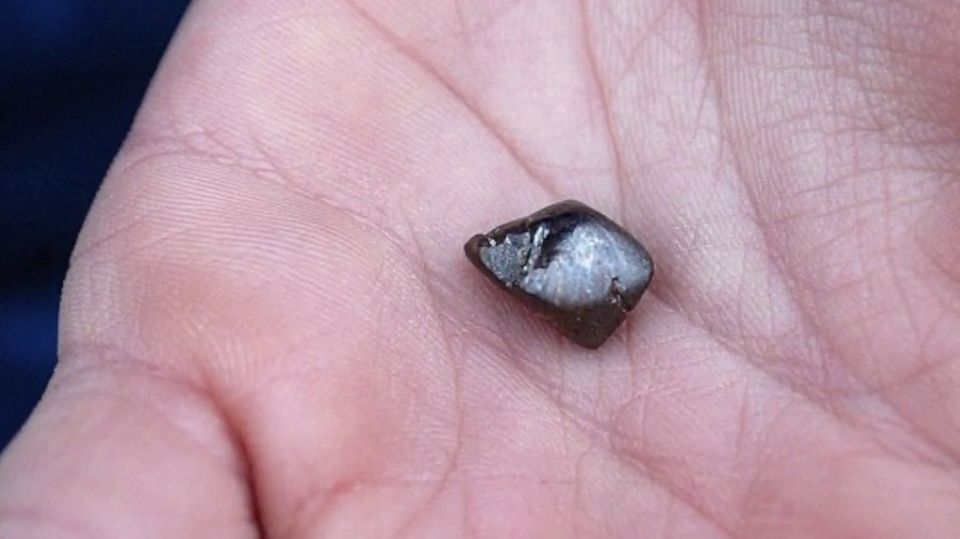 Crater of Diamonds: 14-Jähriger stößt auf 7,44-Karat-Diamanten