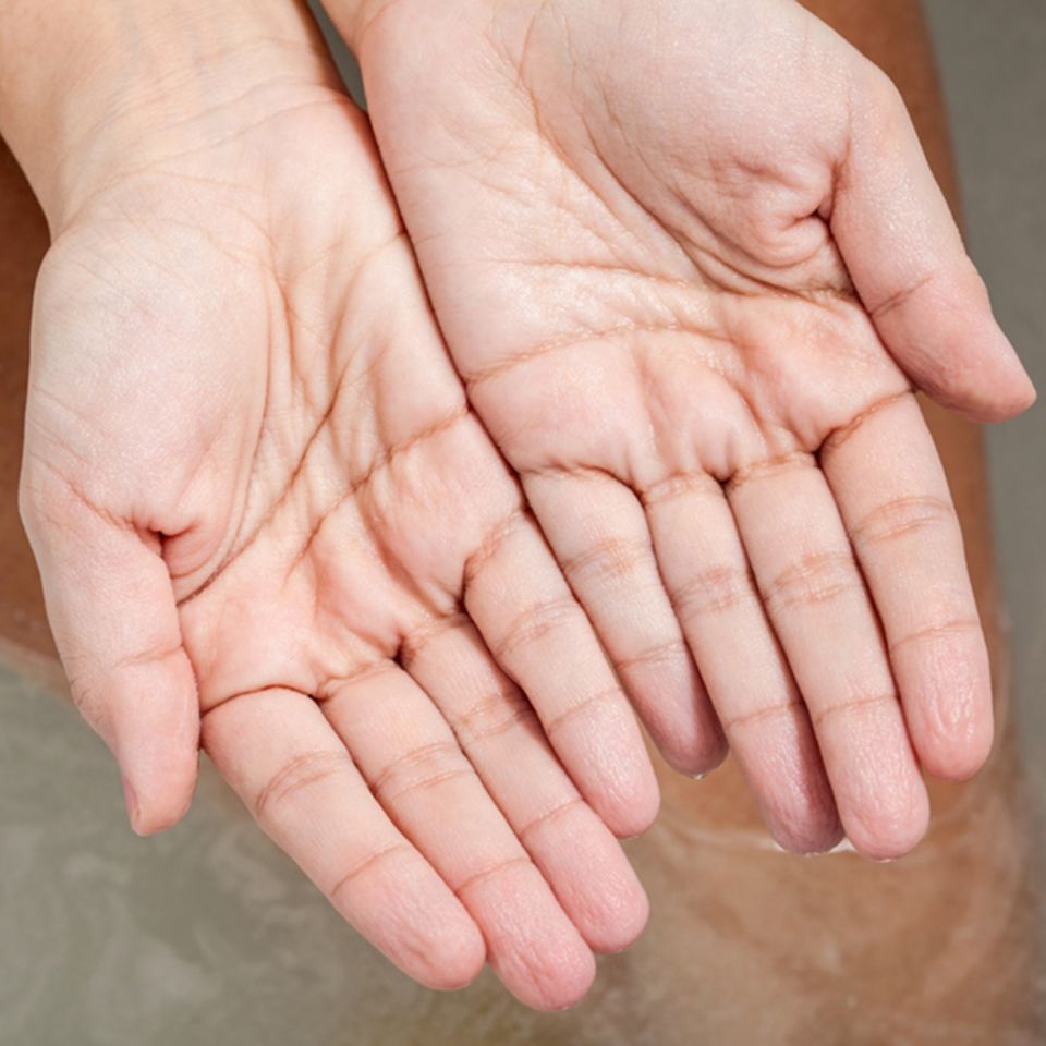 Finger Schrumpelig Wasser