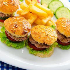Mini Burger mit Pommes