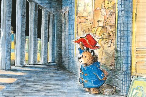Paddington Bär am Bahnhof