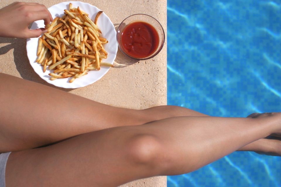 Pommes, Schwimmbad