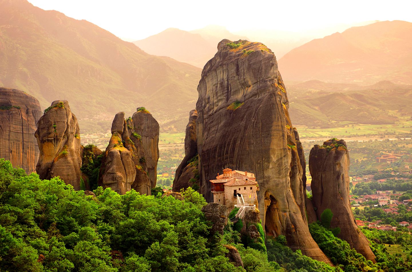 Meteora Kloster Mit Gottlichen Aussichten Geo