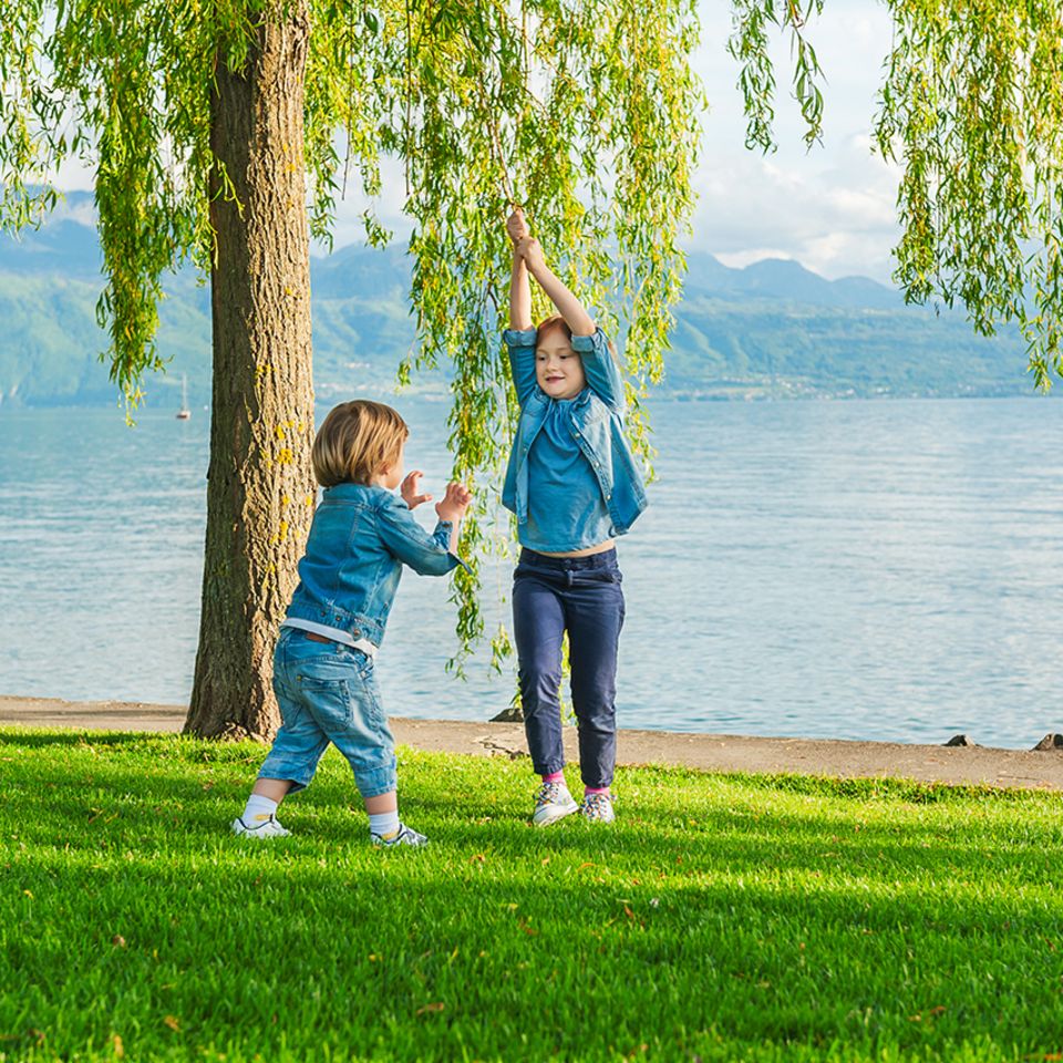 Mädchen auf der Wiese