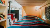 Bett im rollenden Hostel