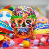 Zucker-Schädel am Tag der Toten
