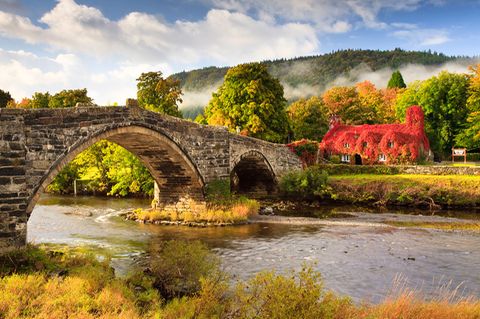 Ty Hwnt i'r Bont, Conwy, Wales