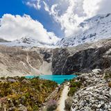 vado ChacrarajuPeru, Andes, Cordillera Blanca, Huascaran National Park, Laguna 69 and Ne