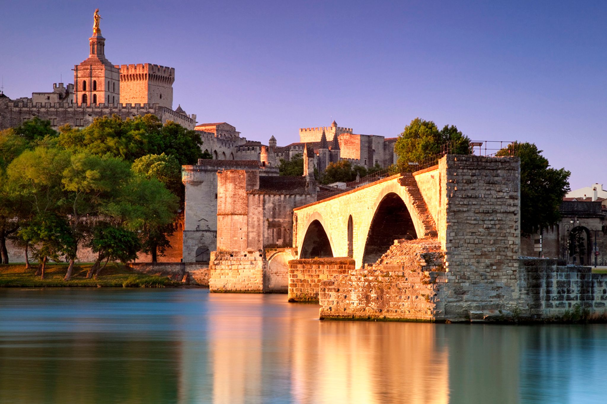 Avignon - eine bezaubernde Städtereise am Ufer der Rhône - [GEO]