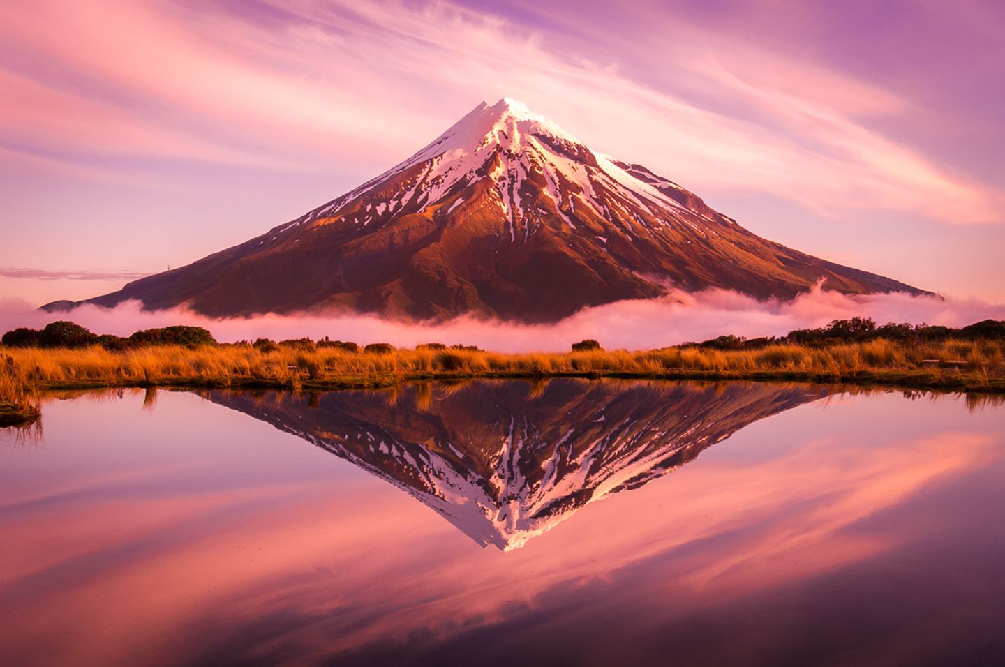 Mount Taranaki, Egmont Nationalpark, Neuseeland Mount Taranaki, Egmont Nationalpark, Neuseeland