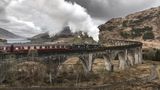 Glenfinnan Viaduct und der Jacobite, Highlands, Schottland