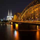 Kölner Dom mit Hohenzollernbrücke