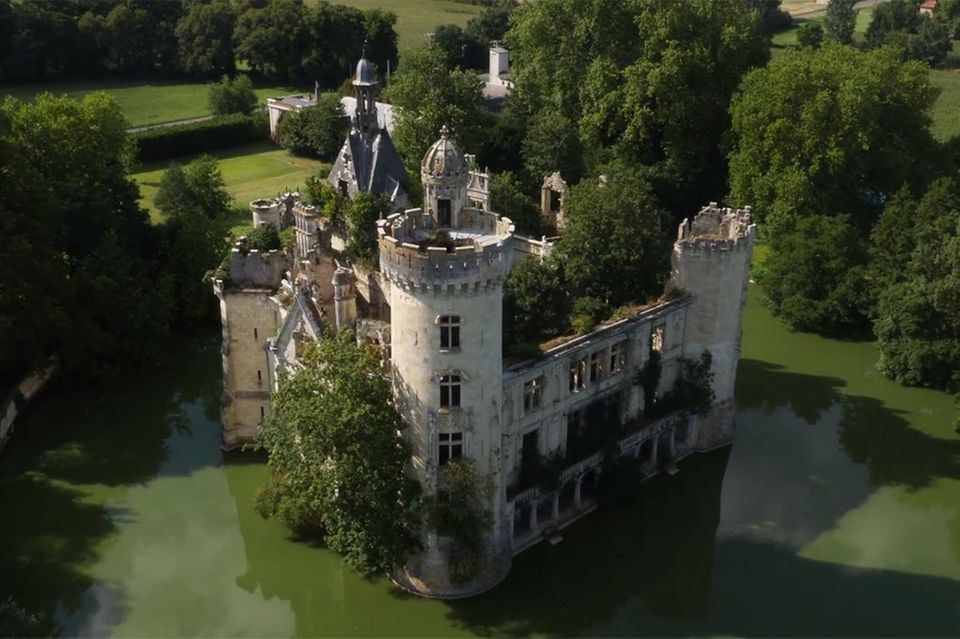 Wasserschloss La Mothe-Chandeniers