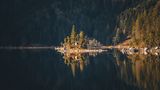 Kleine Insel im Eibsee