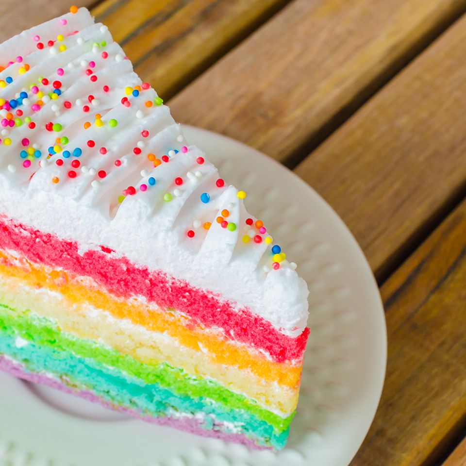 Regenbogenkuchen