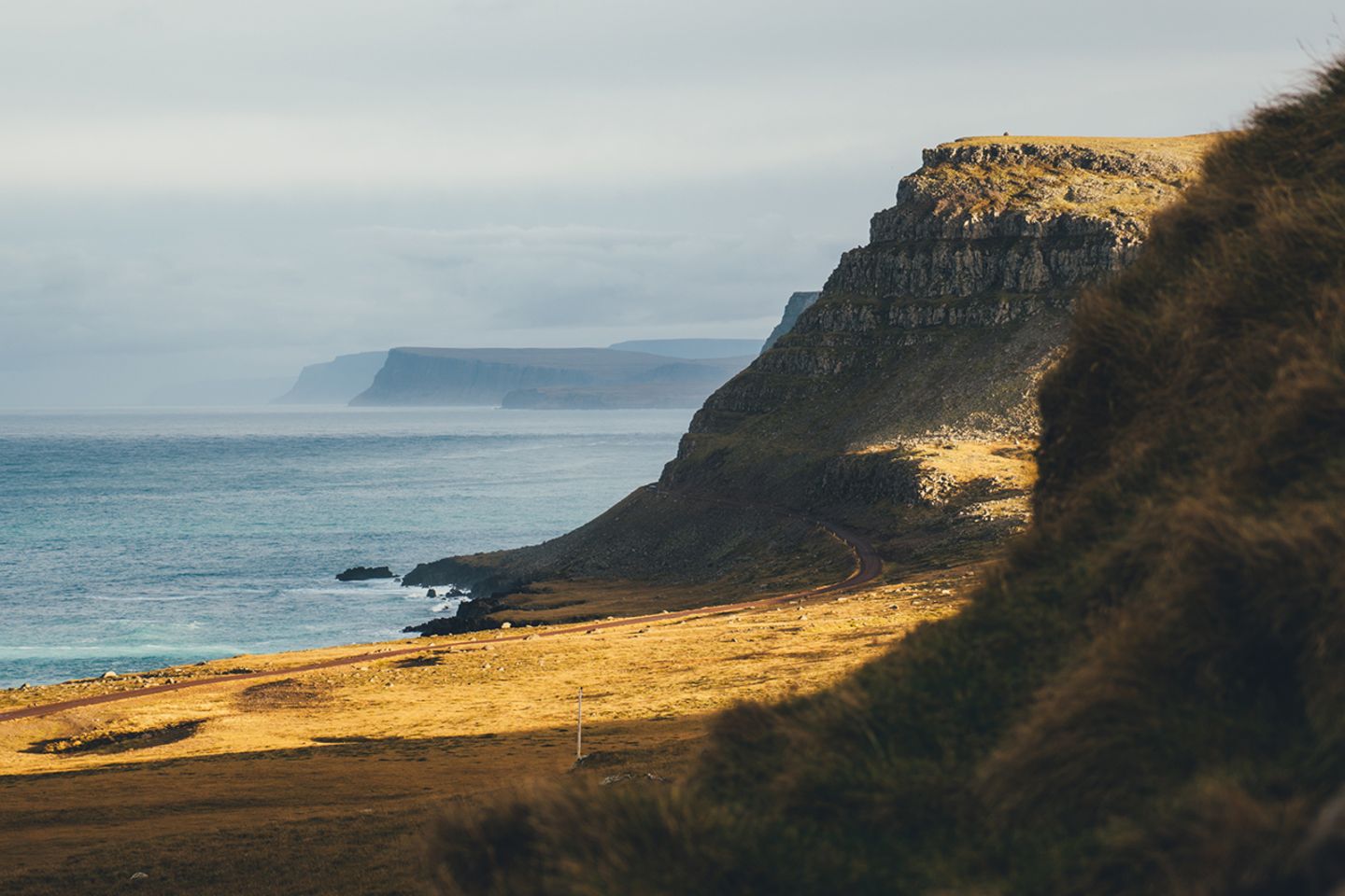 Die Westfjorde Erleuchtete Landschaft auf Island