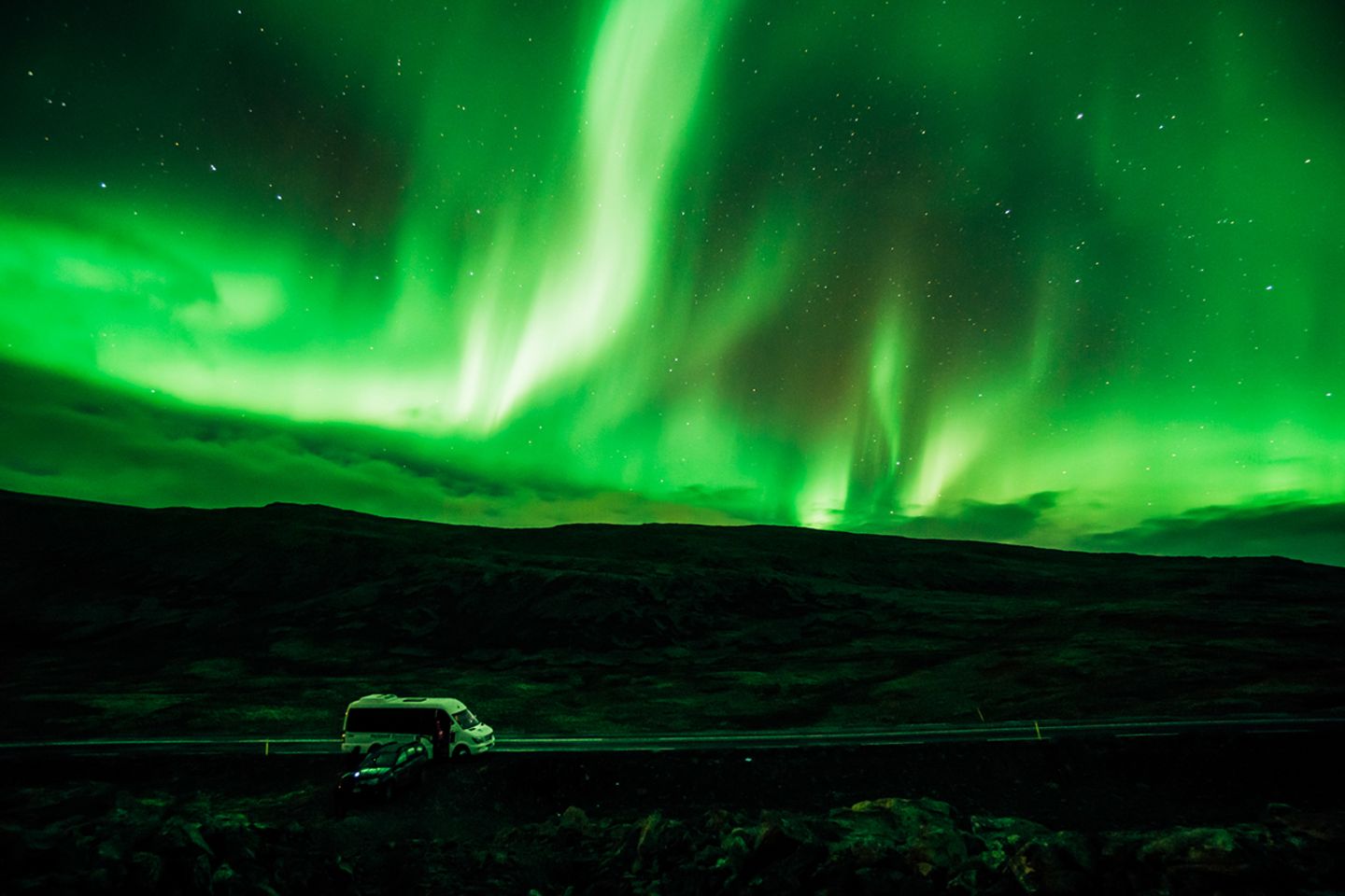 Imposante Nordlichter Polarlichter über den Westfjorden