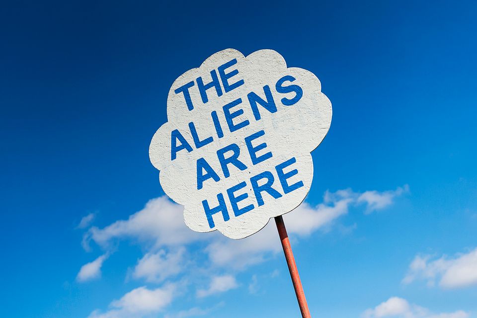 Die Aliens sind da