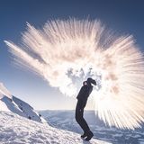 Gefrorenes Teewasser