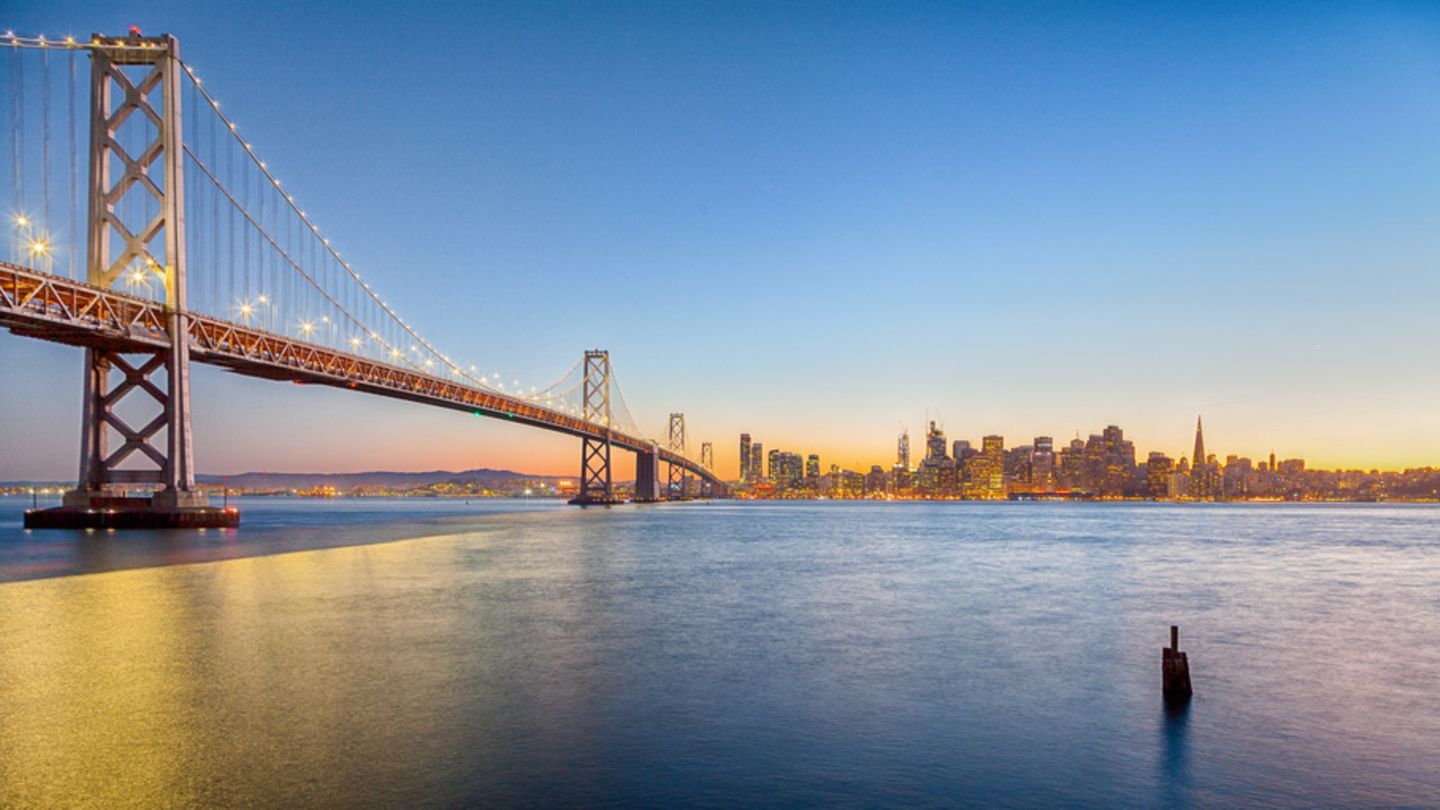 Die Bay Bridge in San Francisco [GEO]