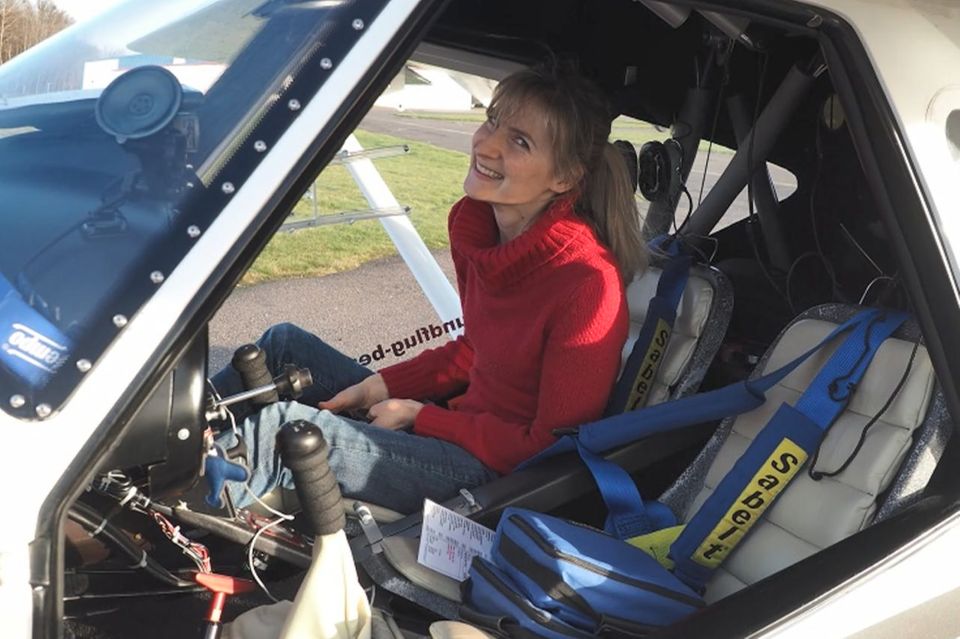 Verena im Ultraleichtflugzeug