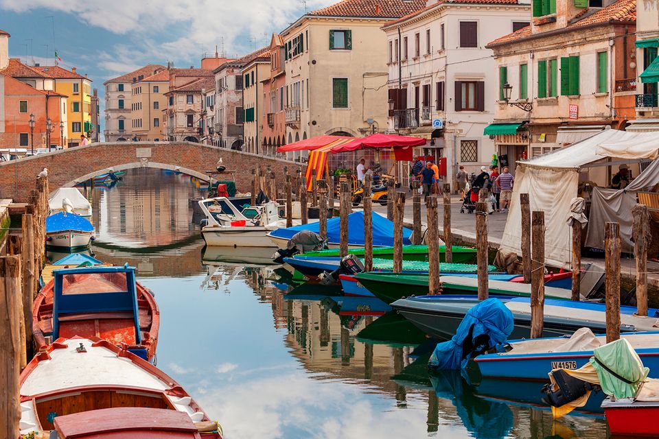 Chioggia, Italien: Sieht aus wie Venedig und liegt in derselben Lagune: Das Fischerstädtchen Chioggia.