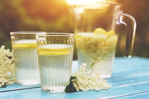 Holunderblütensirup