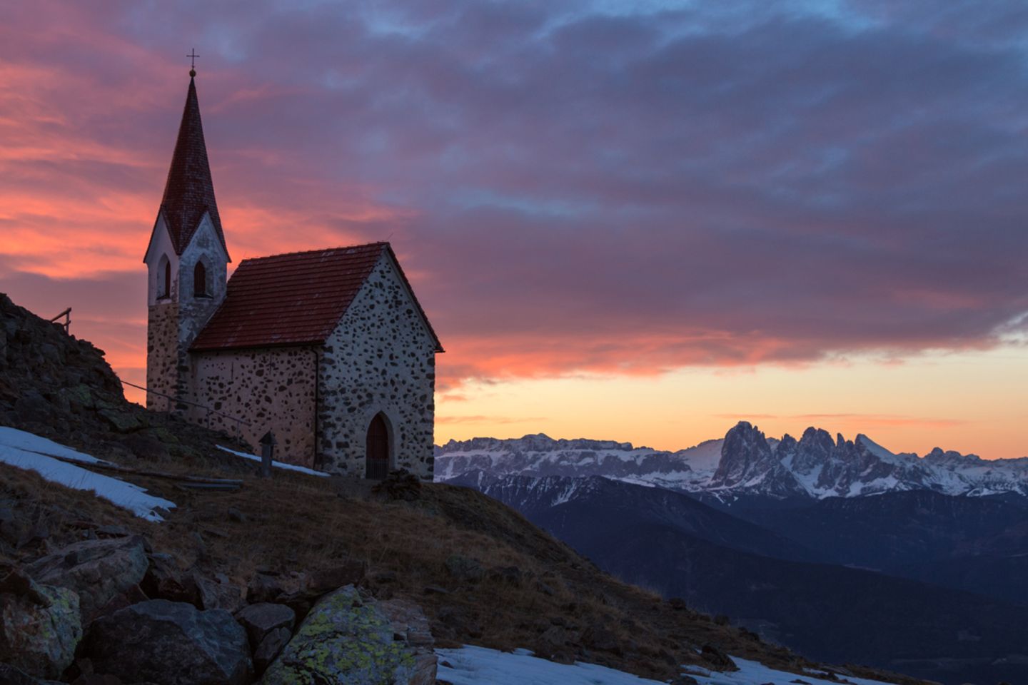 Wallfahrtskirche Heiligkreuz auf Ritzlar im Eisacktal, Südtirol Wallfahrtskirche im Eisacktal, Südtirol