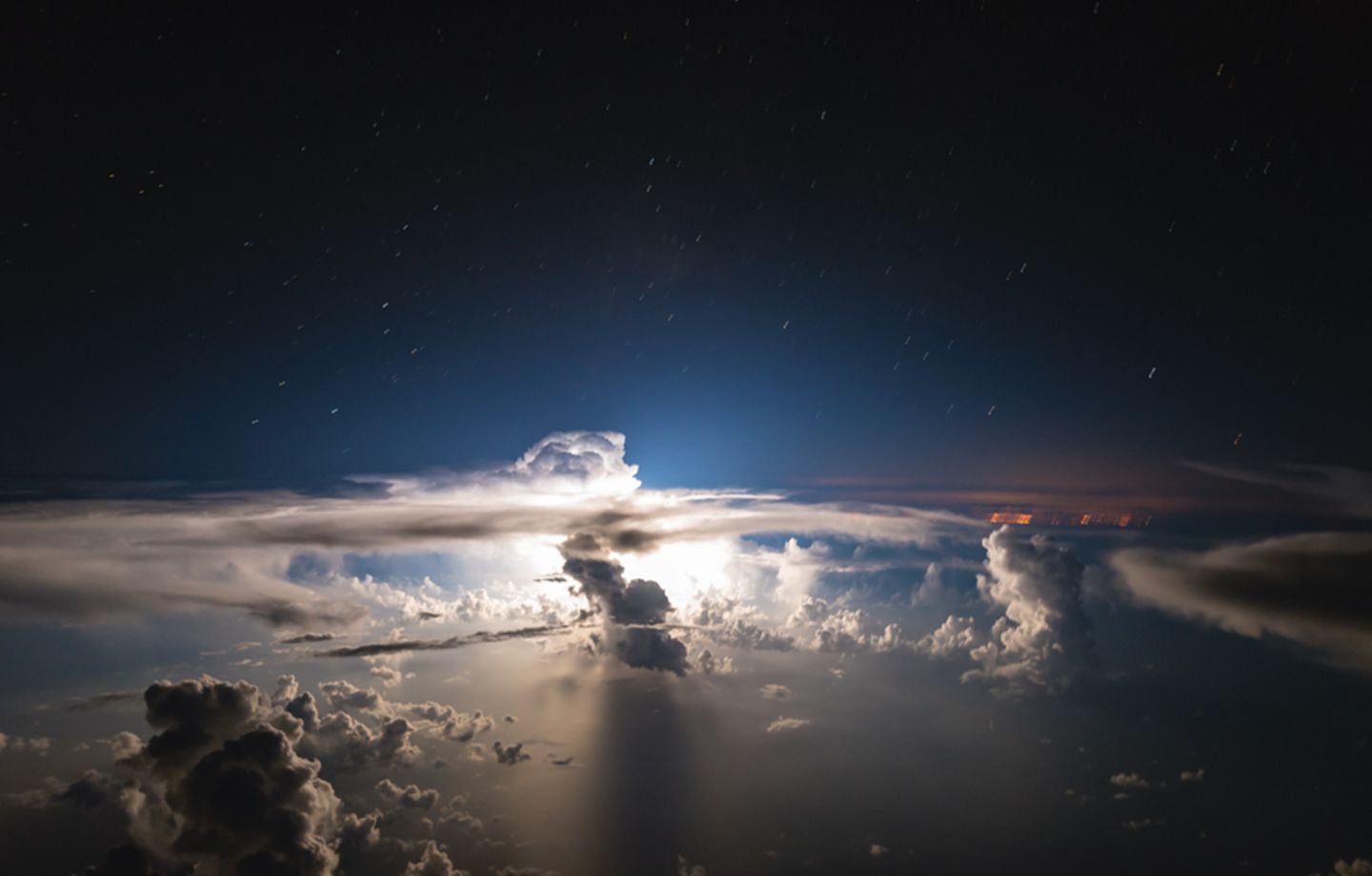#THESTORMPILOT - Santiago Borja