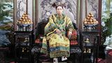 Cixi, Konkubine des chinesischen Kaisers Xianfeng, übernimmt nach dessen Tod im Jahr 1861 die Macht über das Reich.