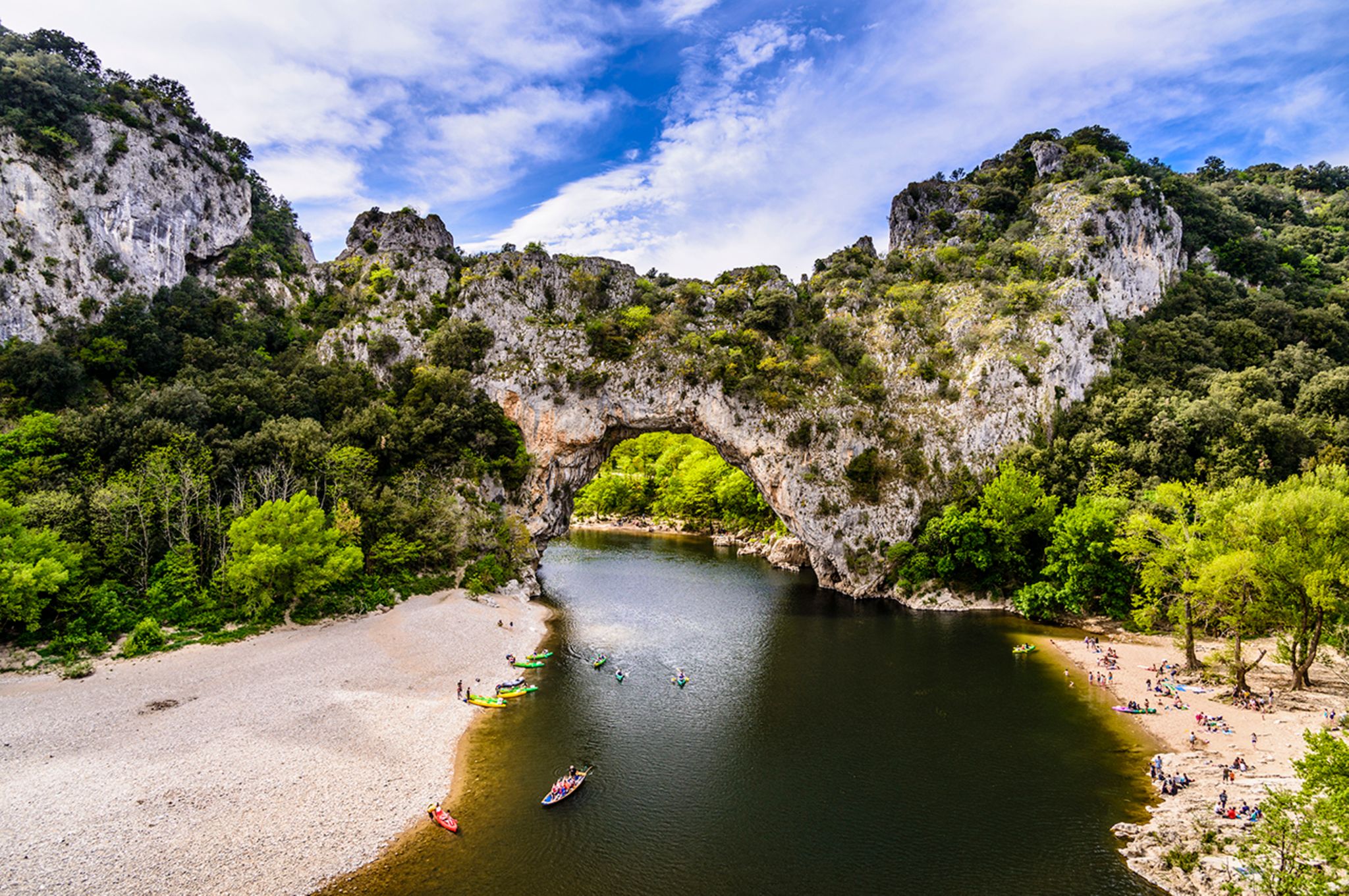 Pont d Arc Die nat rliche Steinbr cke GEO