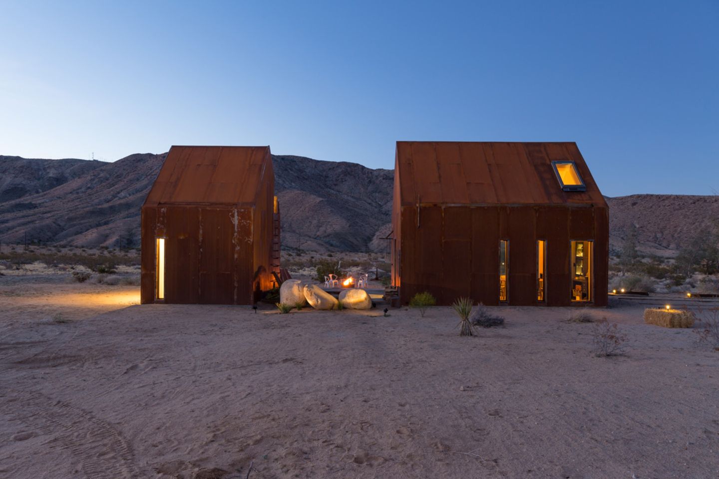 Joshua Tree National Park, USA Folly Off Grid Stargazing Cabin