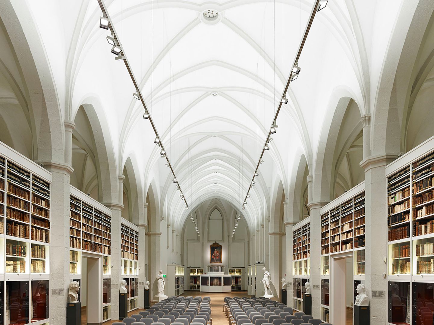 Bibliothek Pauliner Kirche