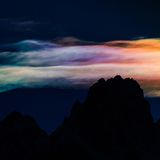 Leuchtende Nachtwolken