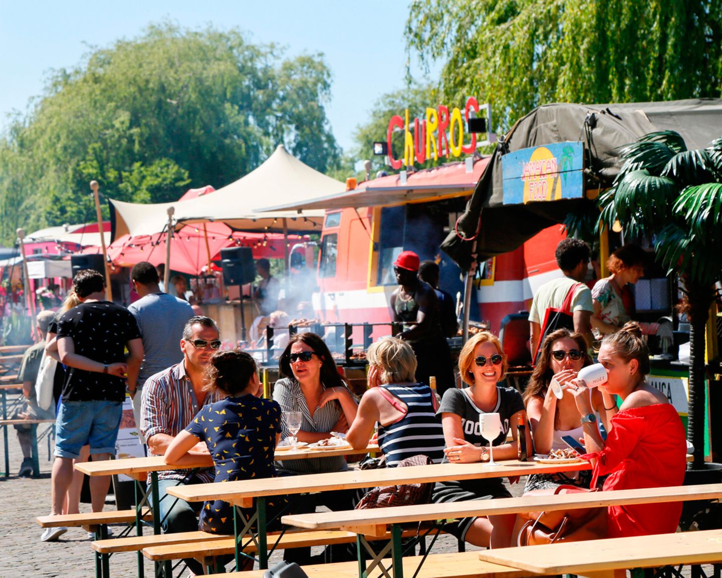 Authentisch shoppen und genießen Rollende Keuken, Westergasfabriek, Amsterdam