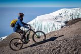 Mit dem e-Bike auf fast 6000 Meter am Kilimandscharo in Afrika