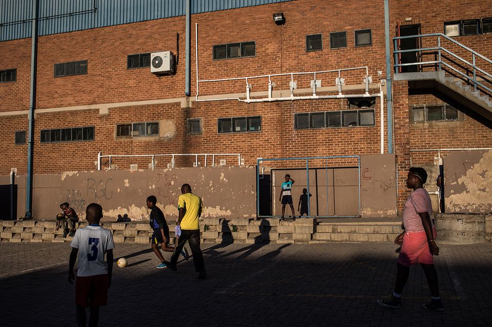 Spielfeld in Alexandra, Johannesburg Spielfeld in Alexandra, Johannesburg