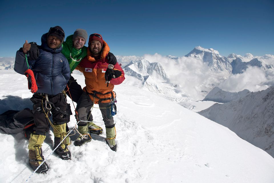 GEO-Expeditionsreporter Lars Abromeit am Gipfel des Himlung Himal GEO-Expeditionsreporter Lars Abromeit am Gipfel des Himlung Himal