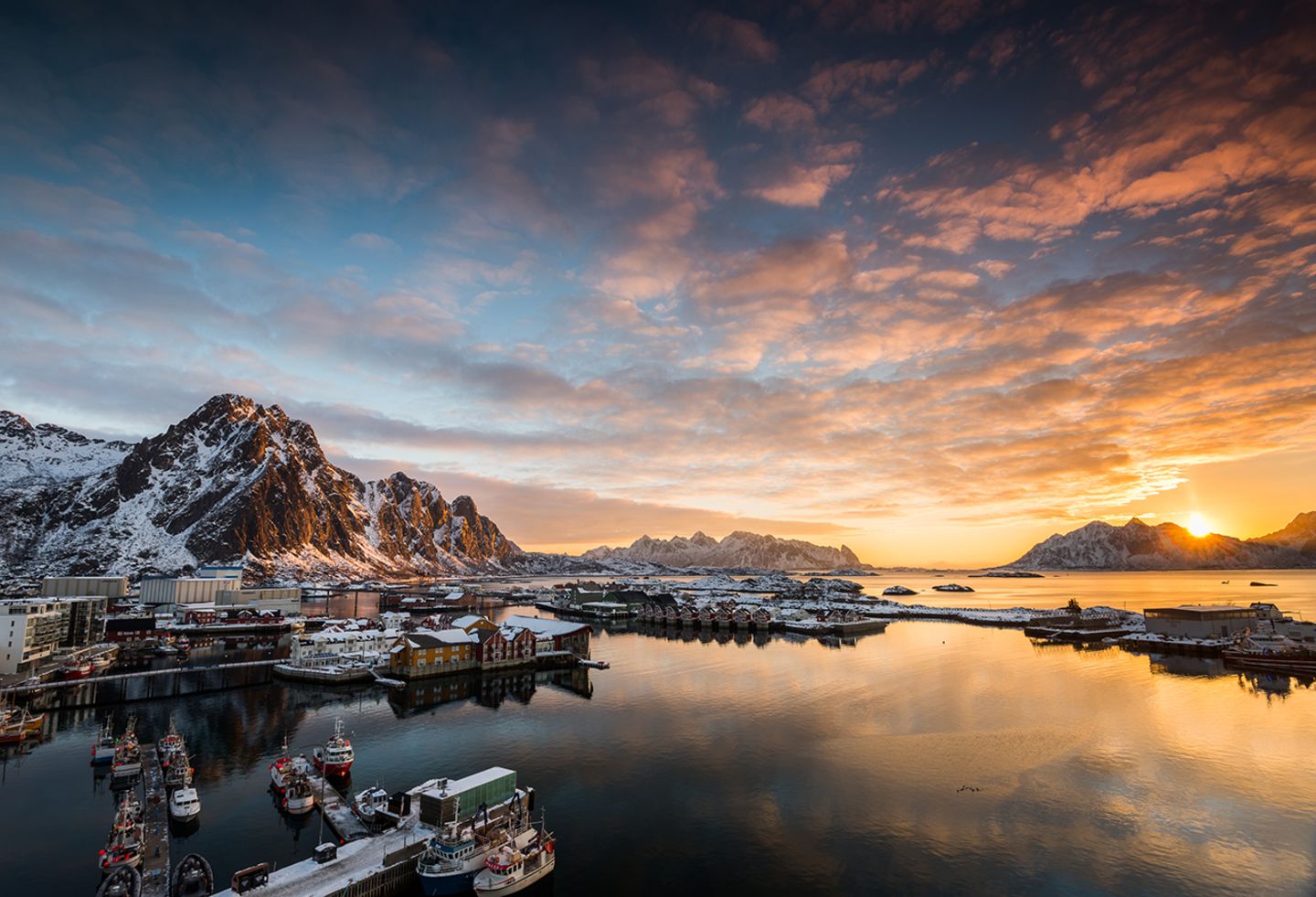 GEO Leserfoto: Die besten Leserfotos: August 2019 - Bild 9 Svolvaer, Lofoten, Norwegen