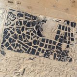 Autoreifen in der Wüste