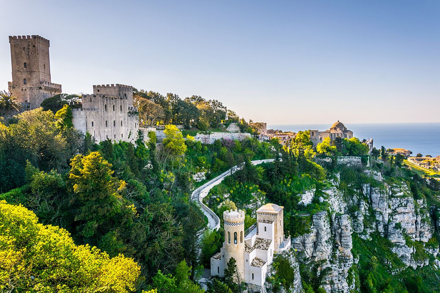 Erice: Fantastische Aussicht über Sizilien - [GEO]